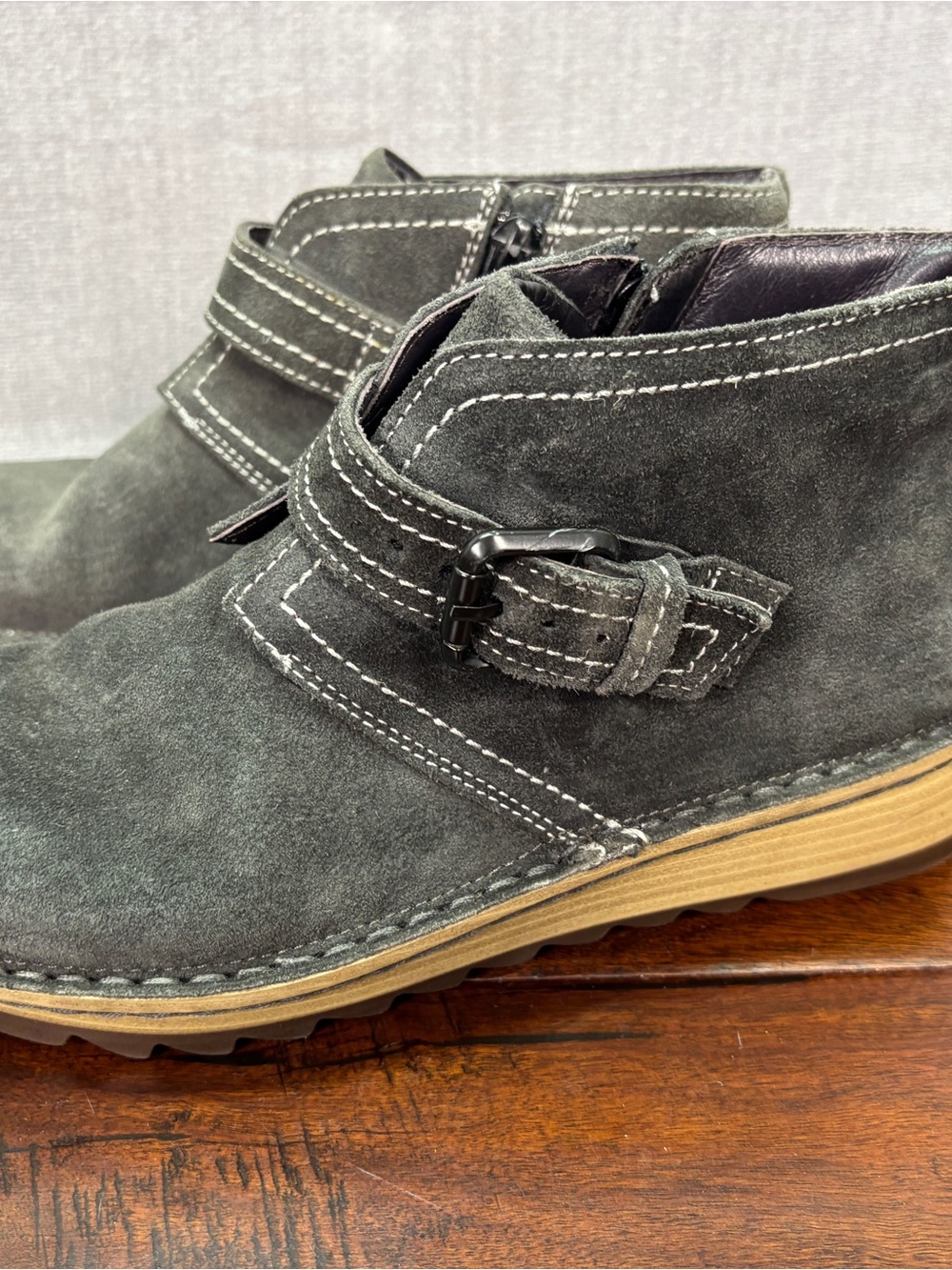 Naot Women's Luisia Boot - Oily Midnight Suede 37